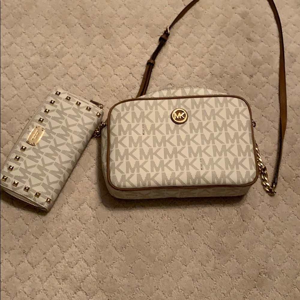 michael kors crossbody purse & wallet